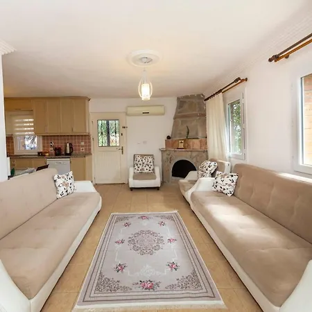 Splendid Villa Surrounded By Nature Near Milas-Bodrum Airport ヴィラ Gulluk