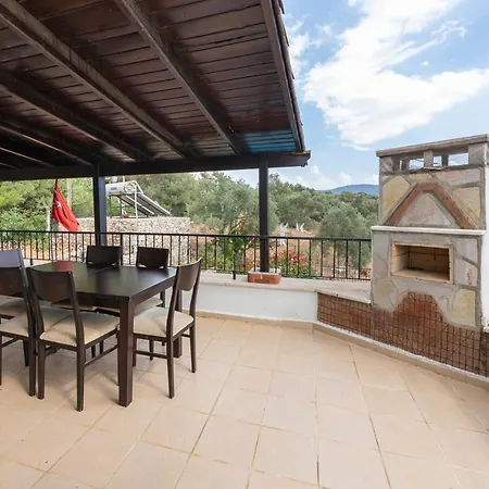 Splendid Villa Surrounded By Nature Near Milas-Bodrum Airport ヴィラ Gulluk